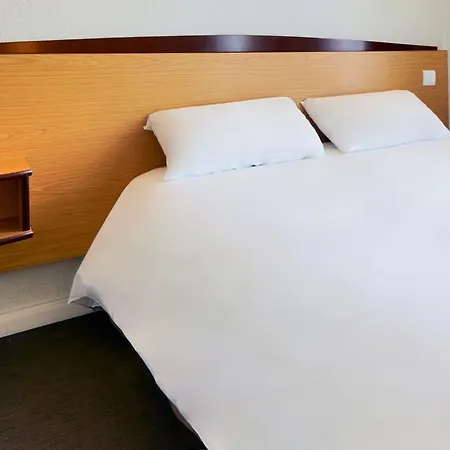 Hotel Campanile 2*