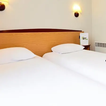 Campanile Otel Livry-Gargan