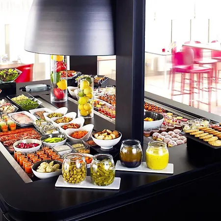 Campanile Otel 2*